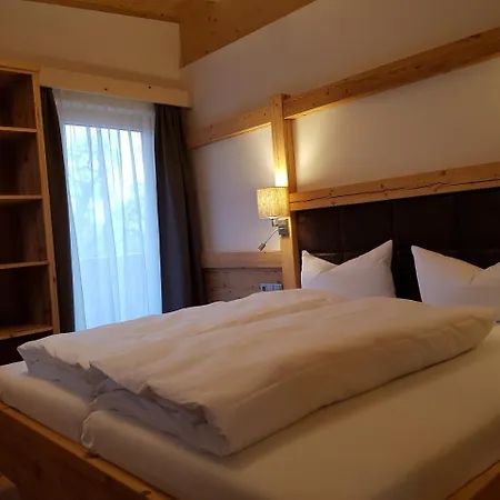 Kristall Appartement *