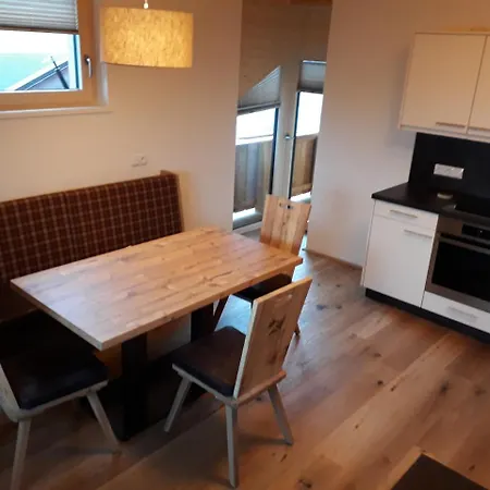 Kristall Apartment