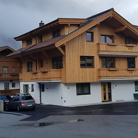 Kristall Apartament *