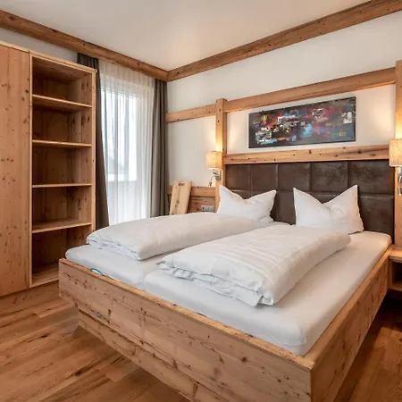Kristall Apartment